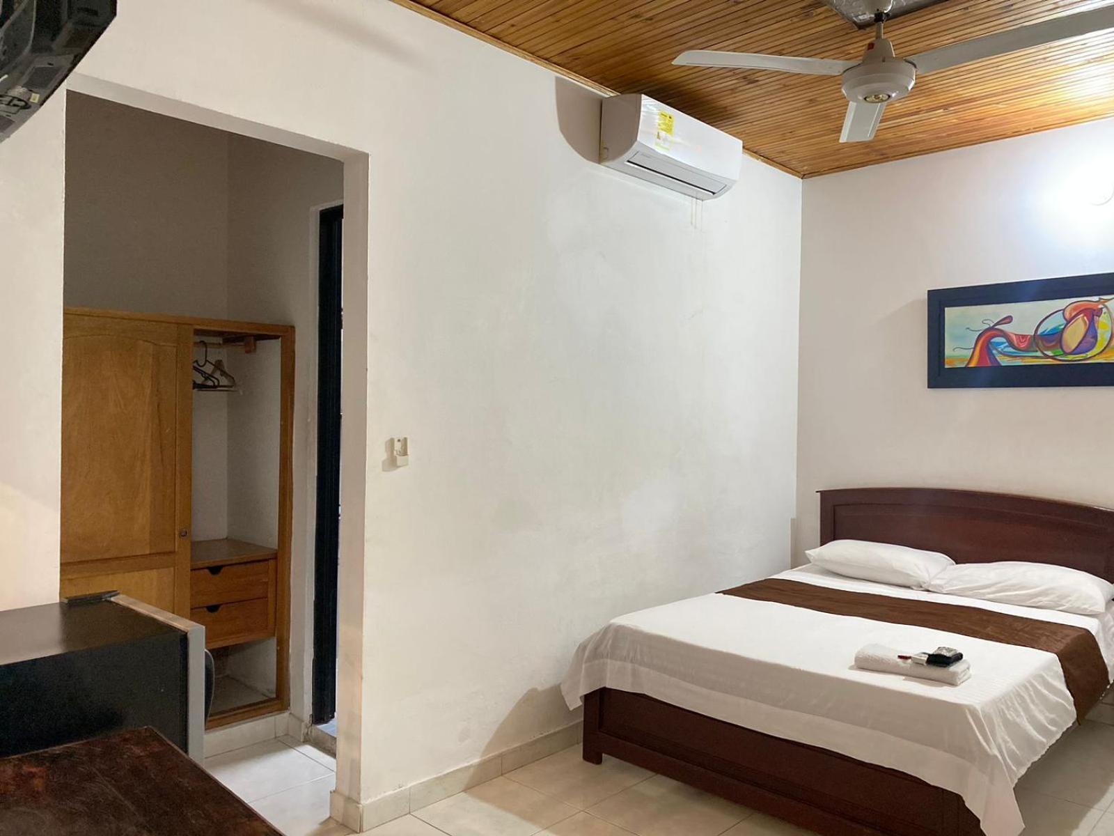 Hotel Kerana Moon Puerto Boyaca Exteriör bild